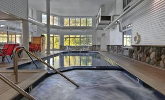 Cherry Tree Inn & Suites