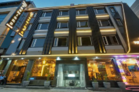 Hotel le Premier Hoteles en Nueva Delhi