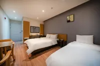 Aju Business Hotel