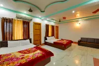 Madhu Mamata Hotel Hotels in Tarapith