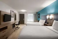 La Quinta Inn & Suites by Wyndham Oceanfront Daytona Beach