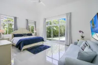 Luxury Golf Villa in Bavaro (Cocotal Palma Real) – Pool, Jacuzzi, Staff