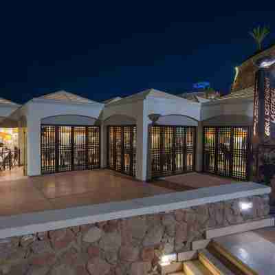 Reef Oasis Beach Aqua Park Resort Hotel Exterior