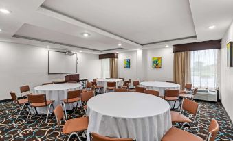 Hotel Concord Syracuse, Ascend Hotel Collection