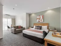 Best Western Geelong Motor Inn  Serviced Apartments Hotels in Geelong