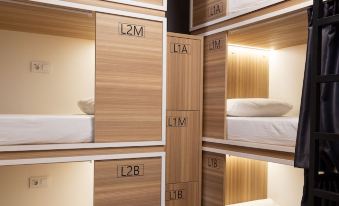 2. Hostal S..