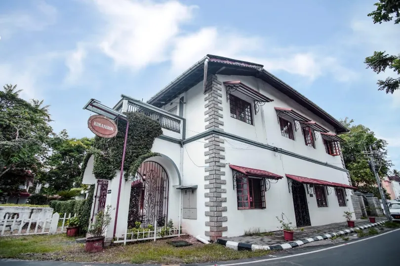 奇曼西恩酒店