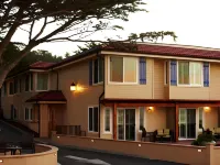 บลูดอลฟิน อินน์