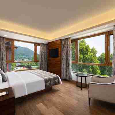 Golden Tulip Srinagar Rooms