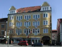 Hotel Union Hotels in der Nähe von Vinzentiushaus / Aenne-Burda-Stift