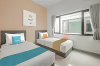 Sans Hotel Widarasari Cirebon Hotel dekat Yomart Arjawinangun