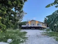 Great Cistern Beach Village Hotel dekat Leeward Beach