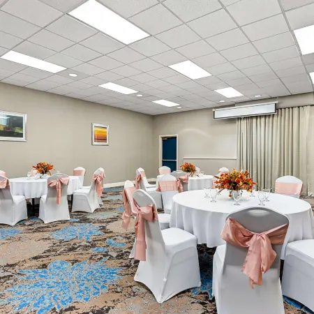 Best Western Cascadia Inn