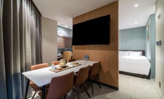 Incheon Nonhyeon Sorae Port Brown Dot Hotel