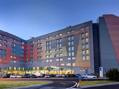 iH Hotels Roma Z3 Hotels in der Nähe von Master in Ingegneria del Suono e Dello Spettacolo