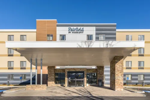 Fairfield Inn Manchester-Boston Regional Airport - 주차장