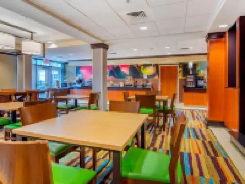 Fairfield Inn & Suites Hooksett Hotels in Hooksett