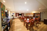 Holiday Inn Express GLENROTHES by IHG - breakfast