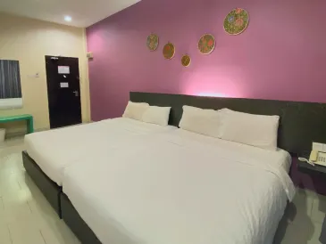Hotel Mirage PD