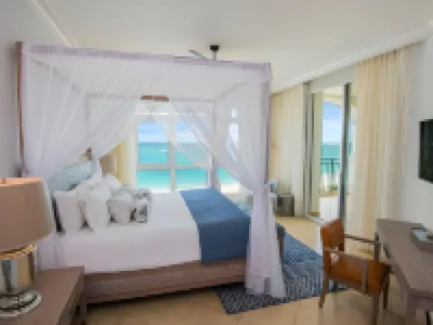 Seven Stars Resort & Spa Hotels in Grace Bay