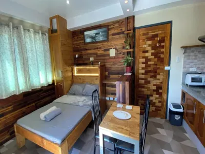 Room in Apartment - Antonios Cafe Transient Homes Baguio