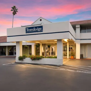 Travelodge by Wyndham Monterey Bay