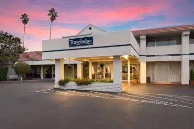 Travelodge by Wyndham Monterey Bay Отели в г. Монтерей