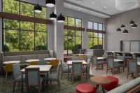 햄프턴 인 & 스위트 그랜드래피즈-에어포트 28th 스트리트