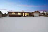 Comfortable & Spacious 3br Home In Cheyenne 3 Bedroom Home فنادق في شايان