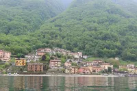 Dream view - family apartment with terrace and garden Hotels in Lezzeno