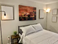 Contemporary 3BR: Large Patio, TVs in Every Room. Heart of Montgomery Village Hotel a Montgomery Village