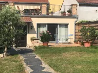 Three-Star Apartment Right on the Water on Werderinsel with Its Own Terrace