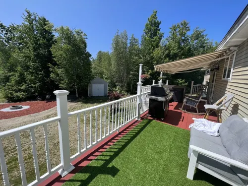 Couples Villa Retreat w/85” Sony HD 8K TV Pool table New Jacuzzi Spa & Game room