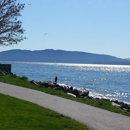Fantastic Bellingham Bay View Condo just steps to Fairhaven Village & Boardwalk!