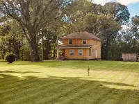 Fish ,Relax, Repeat. Hotels in Conneaut