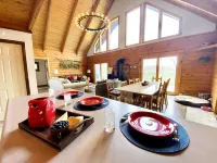 Cozy Creekview Cabin - Berkeley Springs, WV