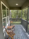 New Cabin in woods at pickwick.  3 BR 2 bath,  near Stateline ramp & state park