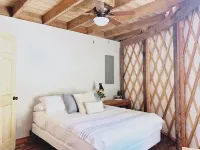 Yurt at Stillhouse Farm *Wifi *Creek *Private *Less than 5 miles from VMI + W&L