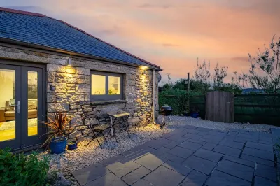Rural barn conversion Hotels near National Trust - St Anthony Head