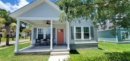 Victoria's Secret Cottage (Downtown Thomasville) New Contrusction