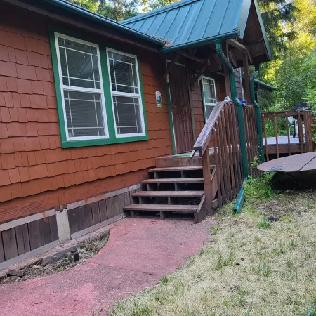 Private Enchanting Cabin on the River