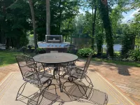 Riverside cabin with excellent kayaking and fishing