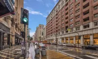 Iconic Heart of DTLA Loft with Rooftop Pool/Jacuzzi/Skyline