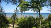 Good Hart Beach Cottage on 100' of Private Beach on Lake Michigan Hotel a Emmet County