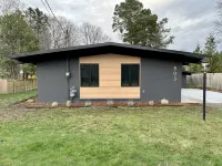 Stylish Mid-Century Modern Cottage