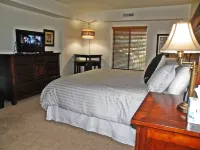 222 2BR/2BA,Main St/Town Lift/Pool Summer /Hot Tub all year Các khách sạn ở 