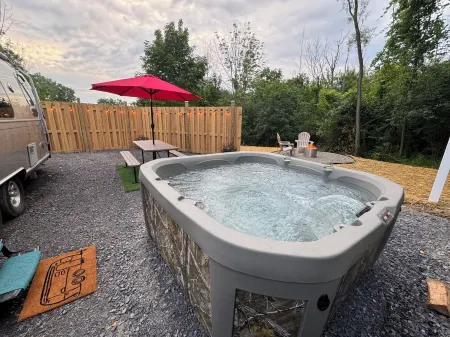 Sip & Soak: Airstream Glamping, Hot Tub on Seneca Wine Trail