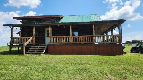 Cozy Country Cabin close to West Union!