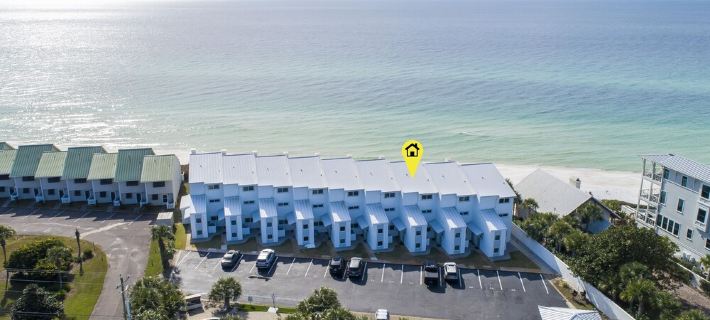 Wonderful, spacious Gulf front Condo - PRIVATE BEACH - 2 balconies overlook Gulf Hotels in Seacrest