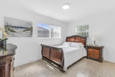 House is 15 min from anywhere. Miami Children Hospital, 8 miles MIA Hotels in der Nähe von Xiluet Plastic Surgery
